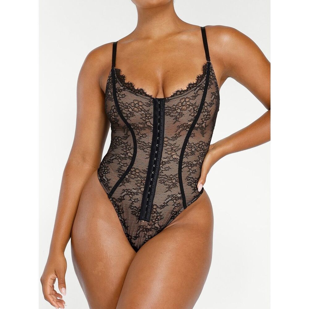 Shapellx Lace Glamour Flawless Fit Thong Bodysuit